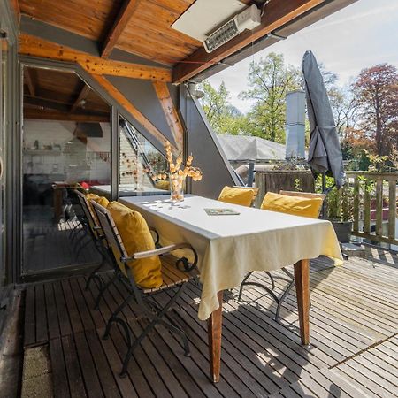 Huis Met De Leeuwenkoppen Дирен Екстериор снимка