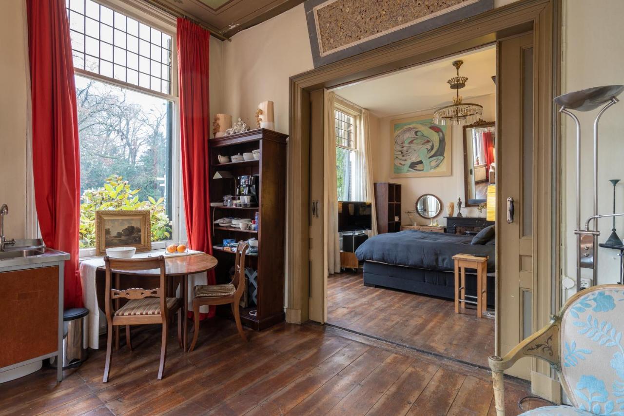 Huis Met De Leeuwenkoppen Дирен Екстериор снимка